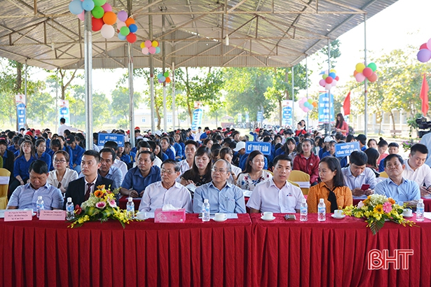 Trường Trung cấp nghề Lý Tự Trọng khai giảng năm học mới